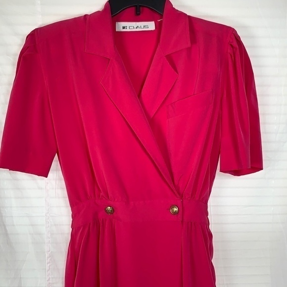 Ms. Chaus vintage dress with removable shoulder pads. - Picture 3 of 15